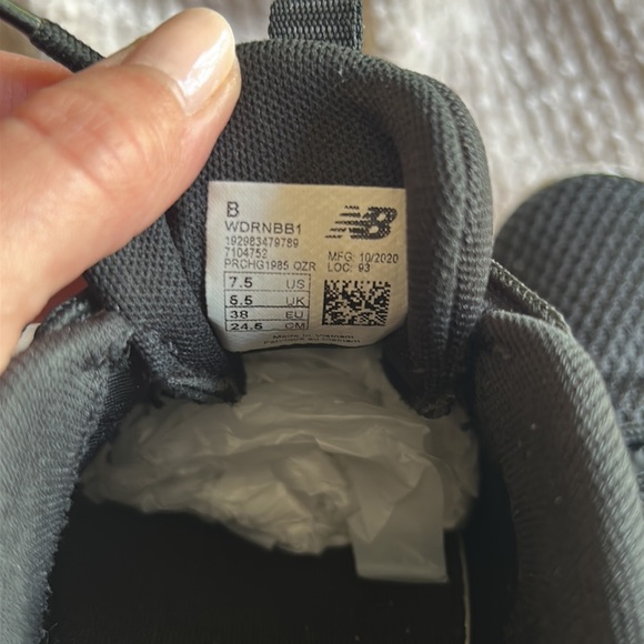 New Balance CUSH+District shoes - women’s size 7.5 - Picture 7 of 11